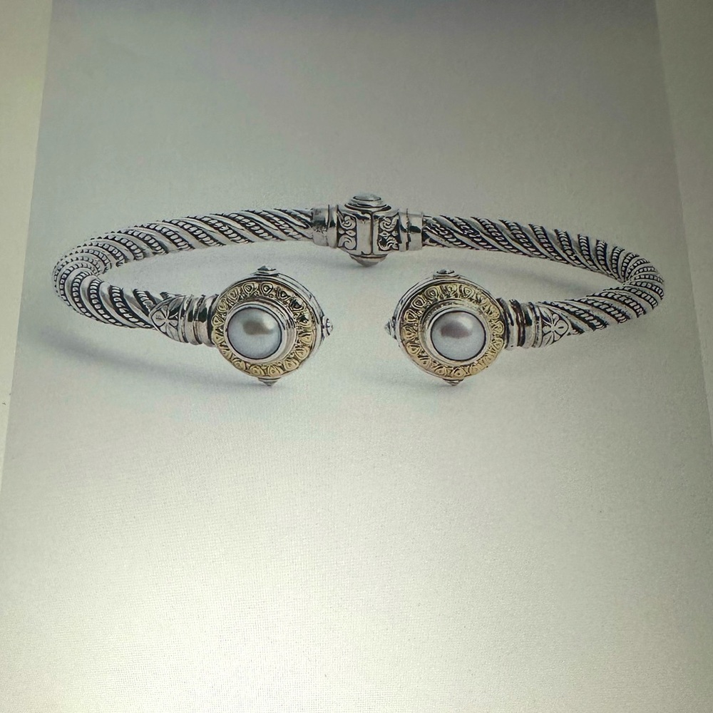 Konstantino Hermione Hinged Cuff